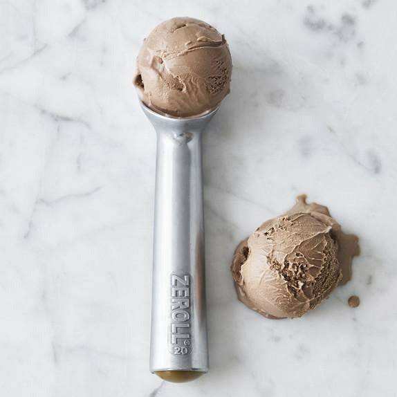  Zyliss Right Scoop Ice Cream Scoop - Ergonomic, Dishwasher-Safe Ice  Cream Scooper Perfect for Gelato, Sorbet, Frozen Yogurt & More - Red: Home  & Kitchen