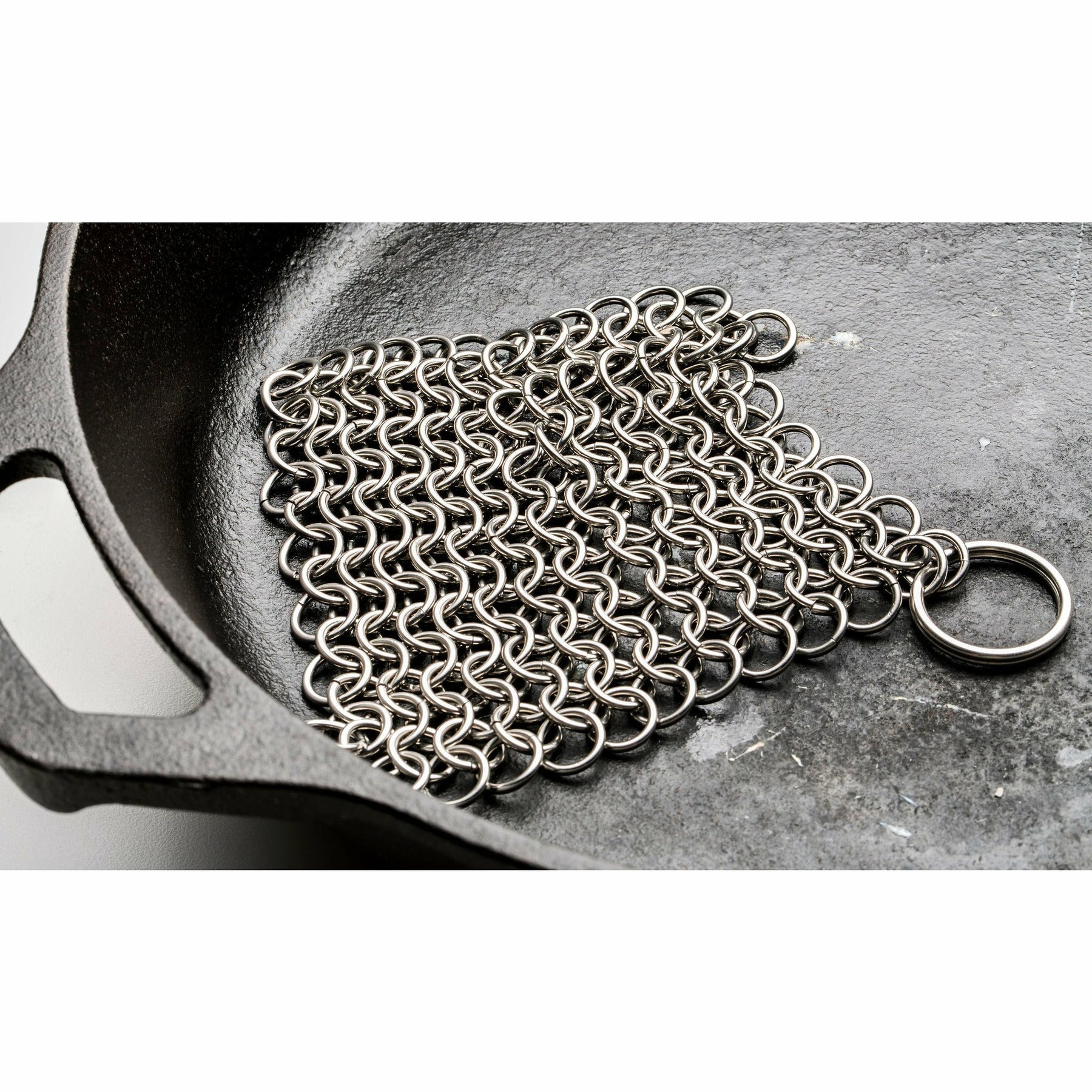 Knapp Made Combo Chainmail Cast Iron Scrubber with Silicone Core - Heavy  Duty Rings and Fine Chainmail Rings -Premium Cast Iron Cleaner Chainmail