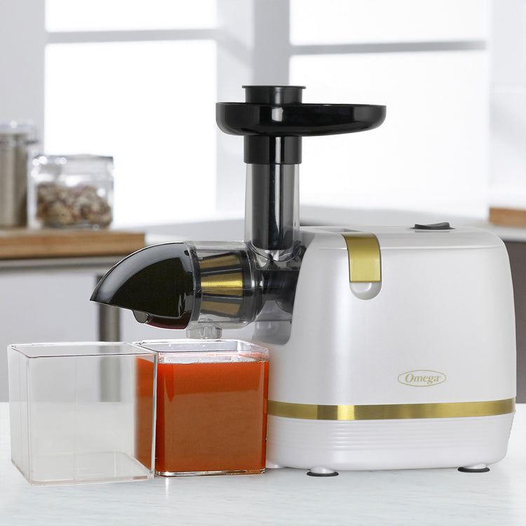 Omega J8006 Ultimate Masticating Juicer Tarzianwestforhousewares
