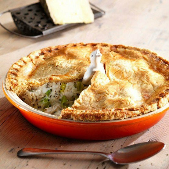 Le creuset pie outlet